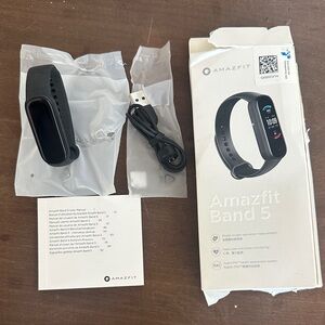 AMAZFIT 5 Watch/Black Fitness Tracker